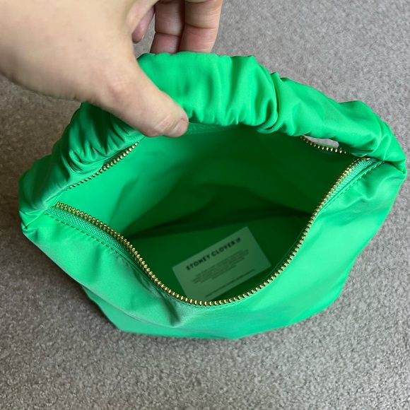 Stoney Clover Lane scrunch handle bag - Picture 5 of 6